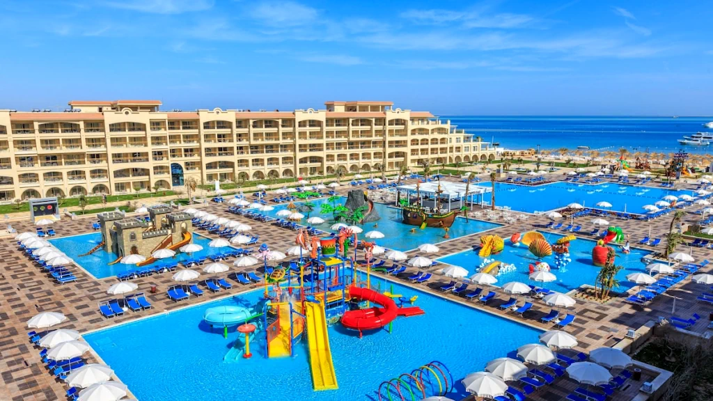 الباتروس وايت بيتش ريزورت